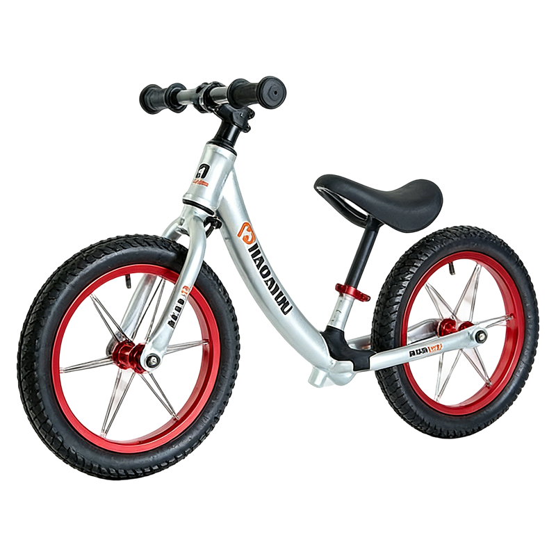 儿童平衡车，配备充气轮胎，适合2至5岁及以上儿童使用